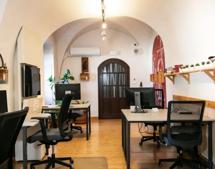 Inspiráló környezetben, sokszínű és támogató közösségben dolgozhatsz a szegedi Door Office coworking irodában